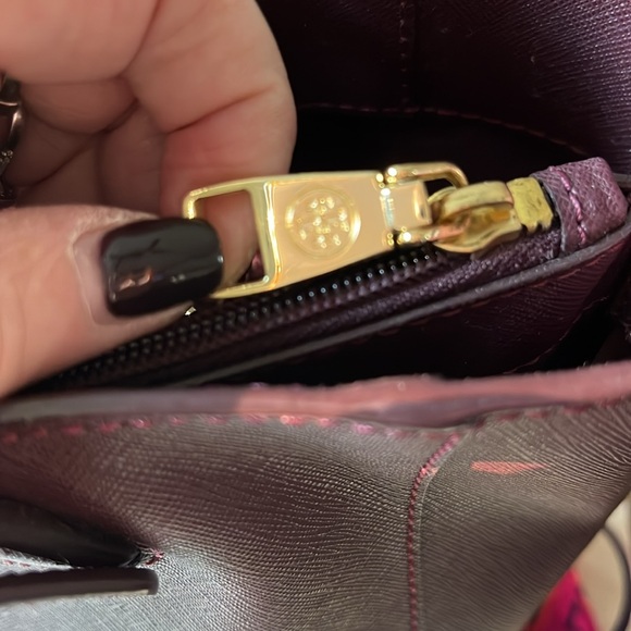 TORY BURCH EUC Burgandy tote bag. Comes with unbranded dust bag. - Picture 13 of 16